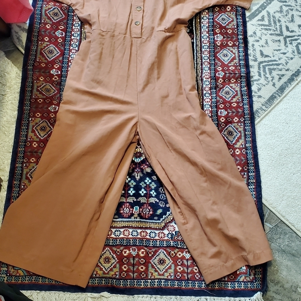 MANGO CASUAL JUMPSUIT. SZ MED. CLAY BROWN WIDE LEGS. VNECK - Picture 9 of 9